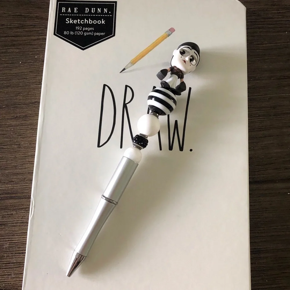Disney Doorables: The Incredibles: Bomb Voyage handmade beaded pen